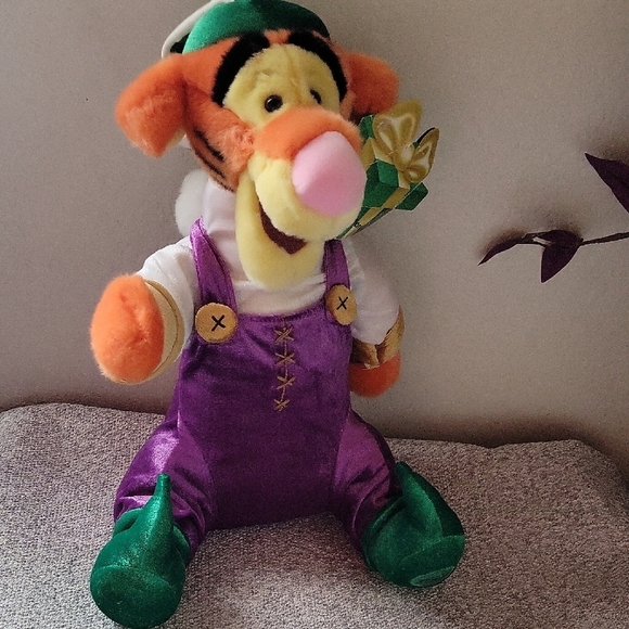 Disney Vintage Tigger Plush Toy - Orange, Purple, Green - Picture 4 of 6